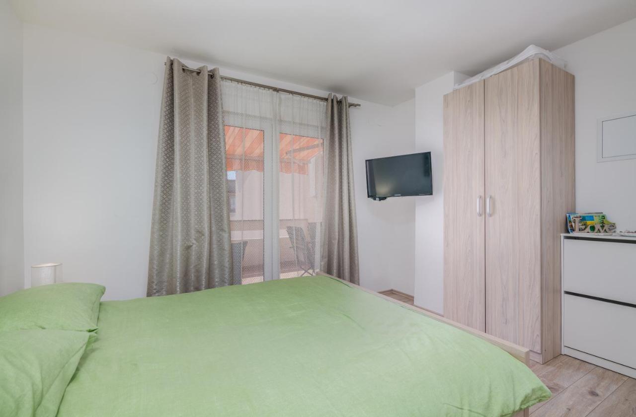 קרק Apartment Stella Di Mare מראה חיצוני תמונה